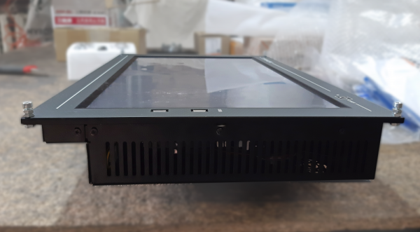 CNC11_Titanium_18_sboku